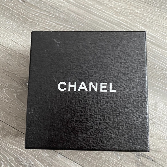 Vintage Chanel pearl necklace  / belt main image 5